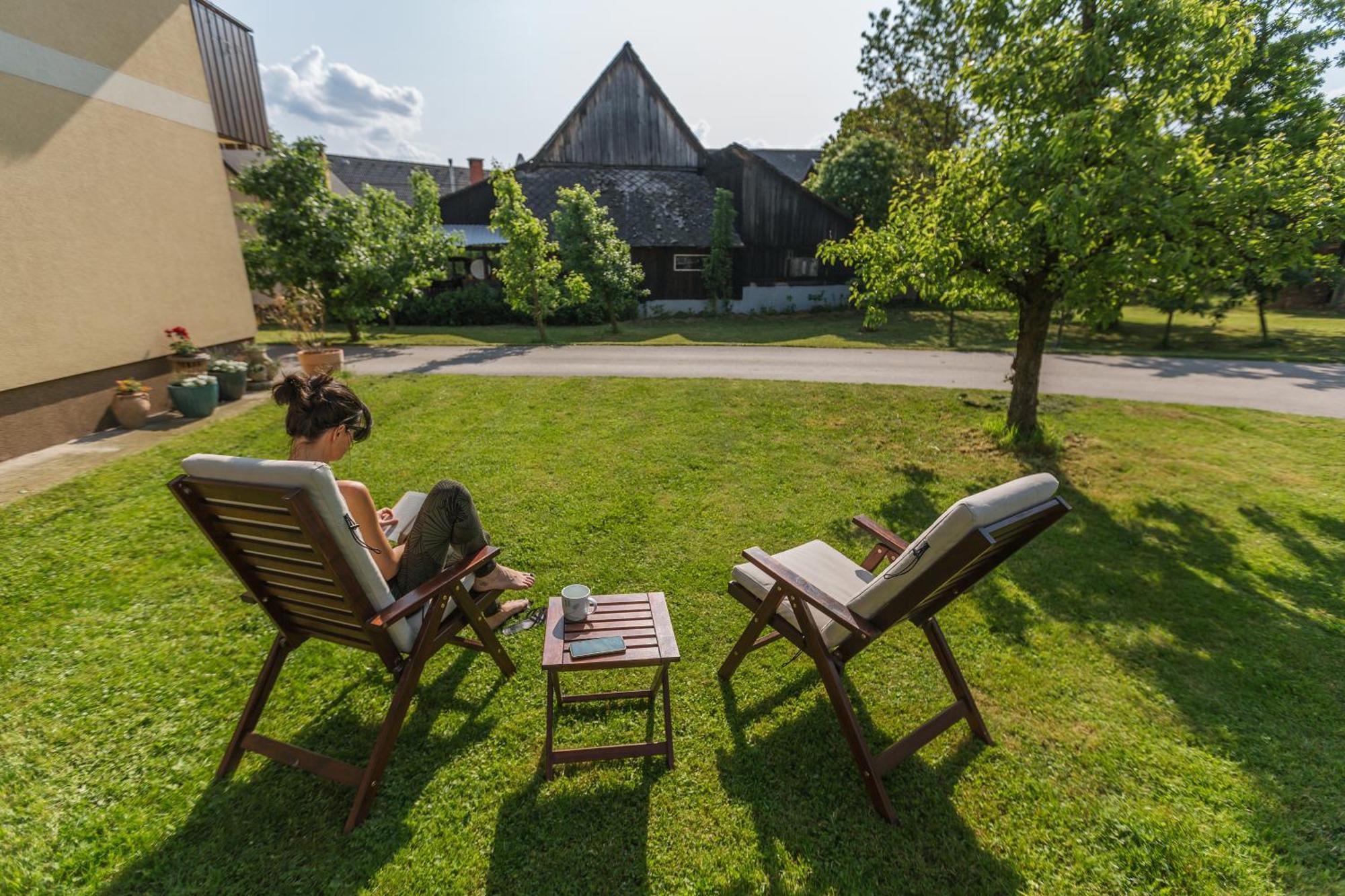 Pr'Jernejc Agroturism Villa Lesce  Buitenkant foto
