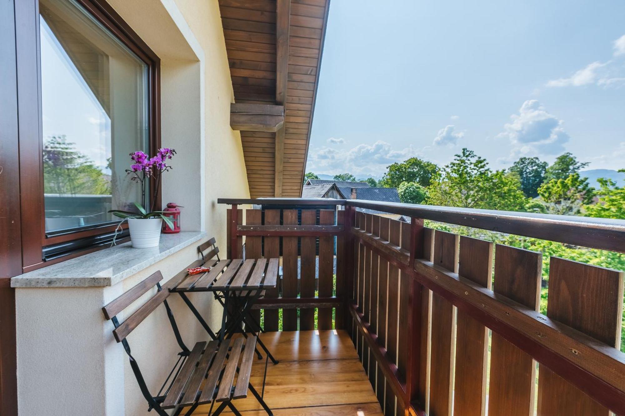 Pr'Jernejc Agroturism Villa Lesce  Buitenkant foto
